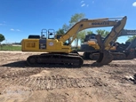 Side of used Excavator,Back of used Excavator,Used Komatsu Excavator in yard,Front of used Komatsu,Used Excavator in yard,Side of used Komatsu Excavator,Used Komatsu